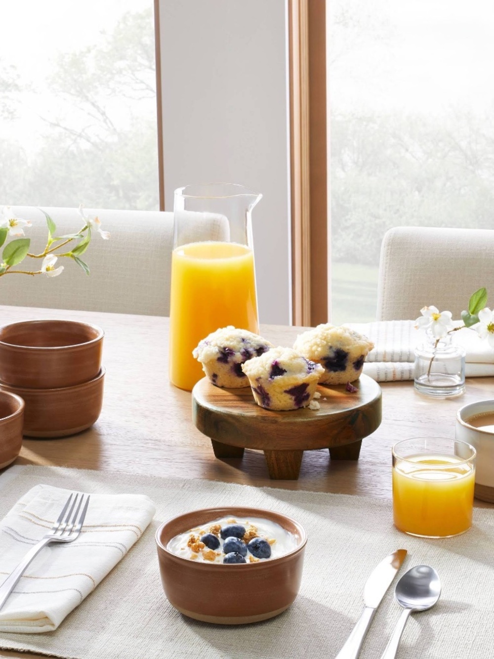 (2) Hearth & Hand Footed Trays